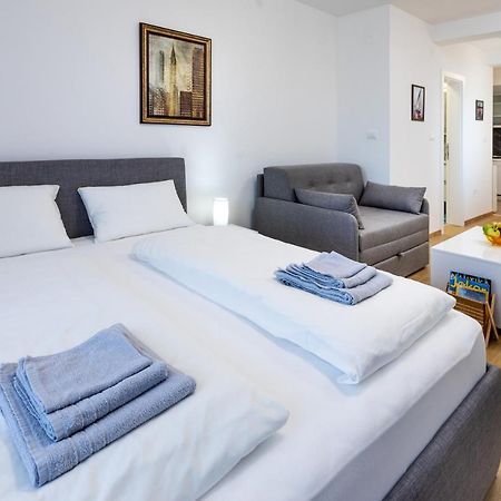 Mb Apartment ซูโบติกา ภายนอก รูปภาพ