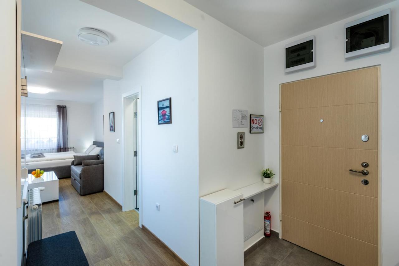 Mb Apartment ซูโบติกา ภายนอก รูปภาพ
